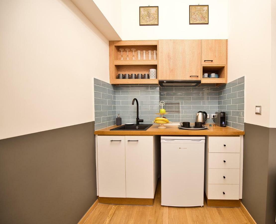 Rastoni Athens Suites Near Acropolis At Tsatsou Street Zewnętrze zdjęcie