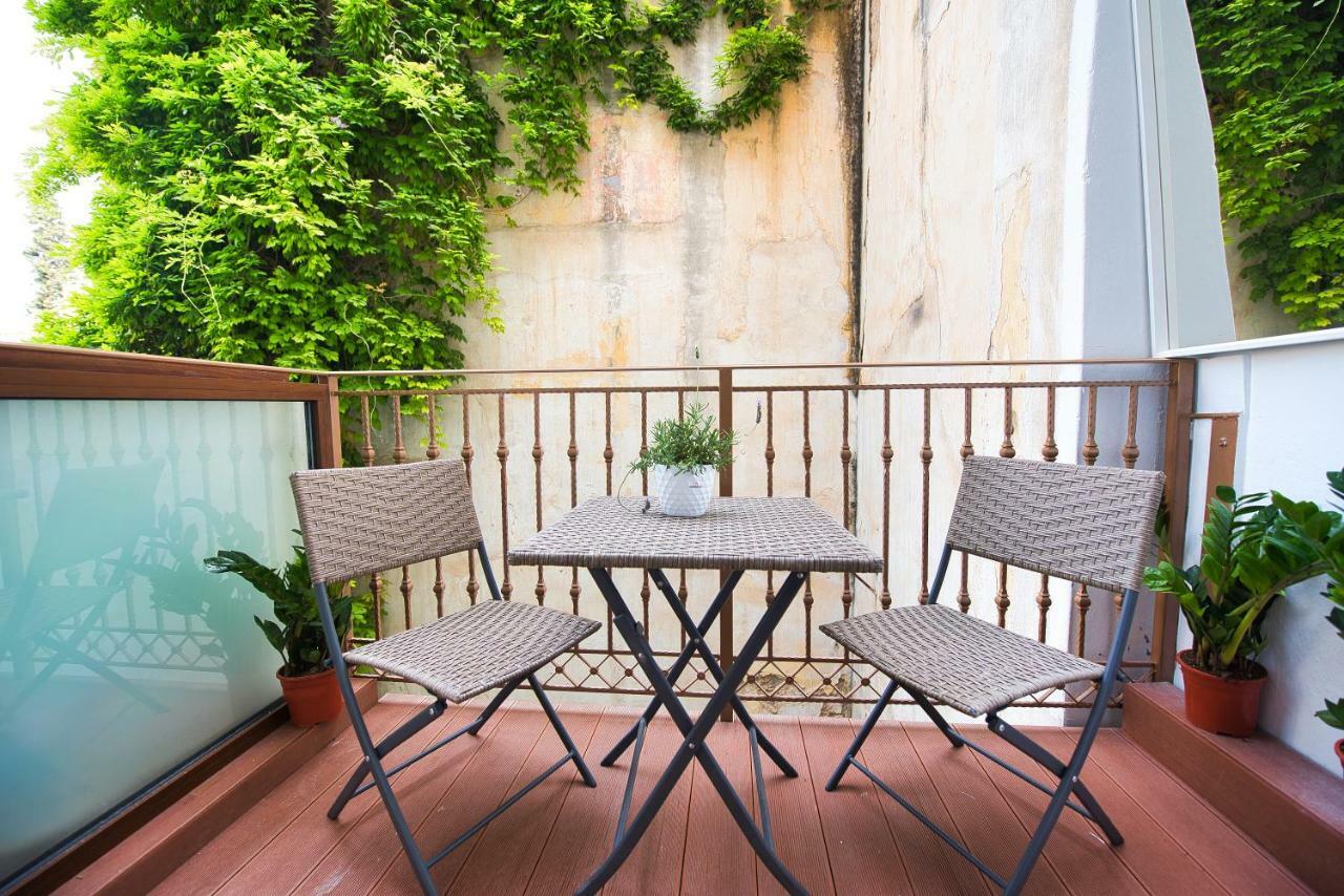 Rastoni Athens Suites Near Acropolis At Tsatsou Street Zewnętrze zdjęcie