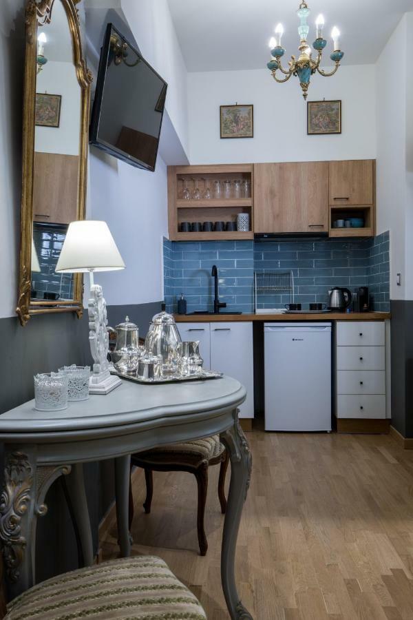 Rastoni Athens Suites Near Acropolis At Tsatsou Street Zewnętrze zdjęcie