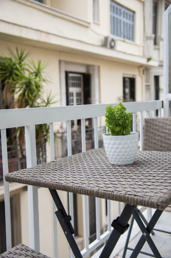 Rastoni Athens Suites Near Acropolis At Tsatsou Street Zewnętrze zdjęcie